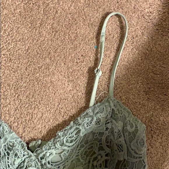 Lace Kendall and Kylie corset fastened crop top - Picture 3 of 6